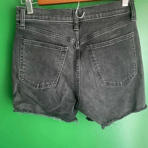 CLEARANCE Gap Cutoff Black Denim Jean Shorts 00 24 Hugh Rise 4” EUC Button Fly - Picture 3 of 6